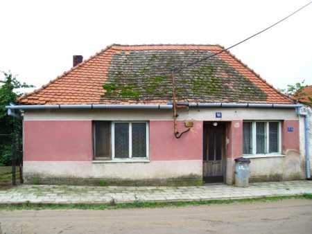 Nabízíme k prodeji RD v Hrádku (okres Znojmo) 